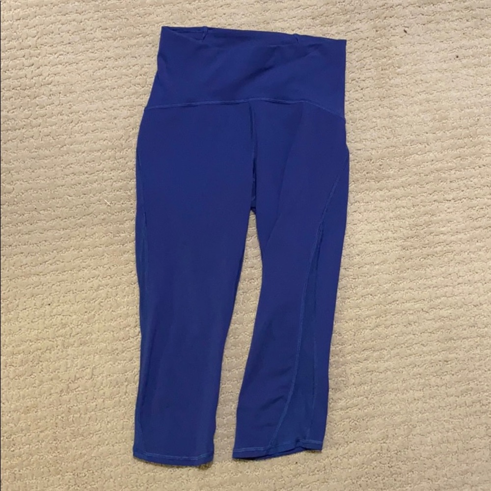 Size 4 lululemon train times crop